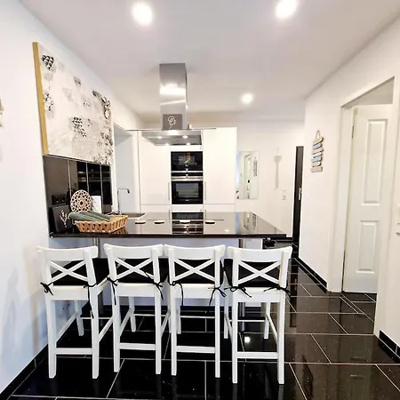 Apartament Gemuetliche Am Rhein Kolonia