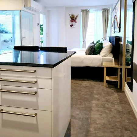 Apartament Gemuetliche Am Rhein Kolonia