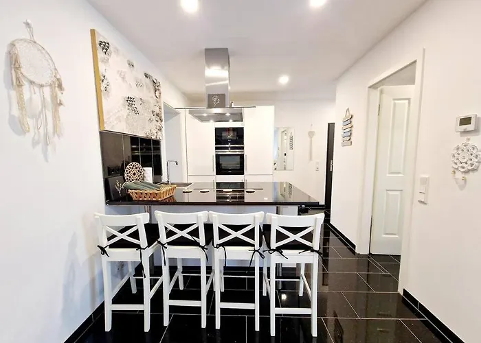 Gemuetliche Am Rhein Apartment Cologne